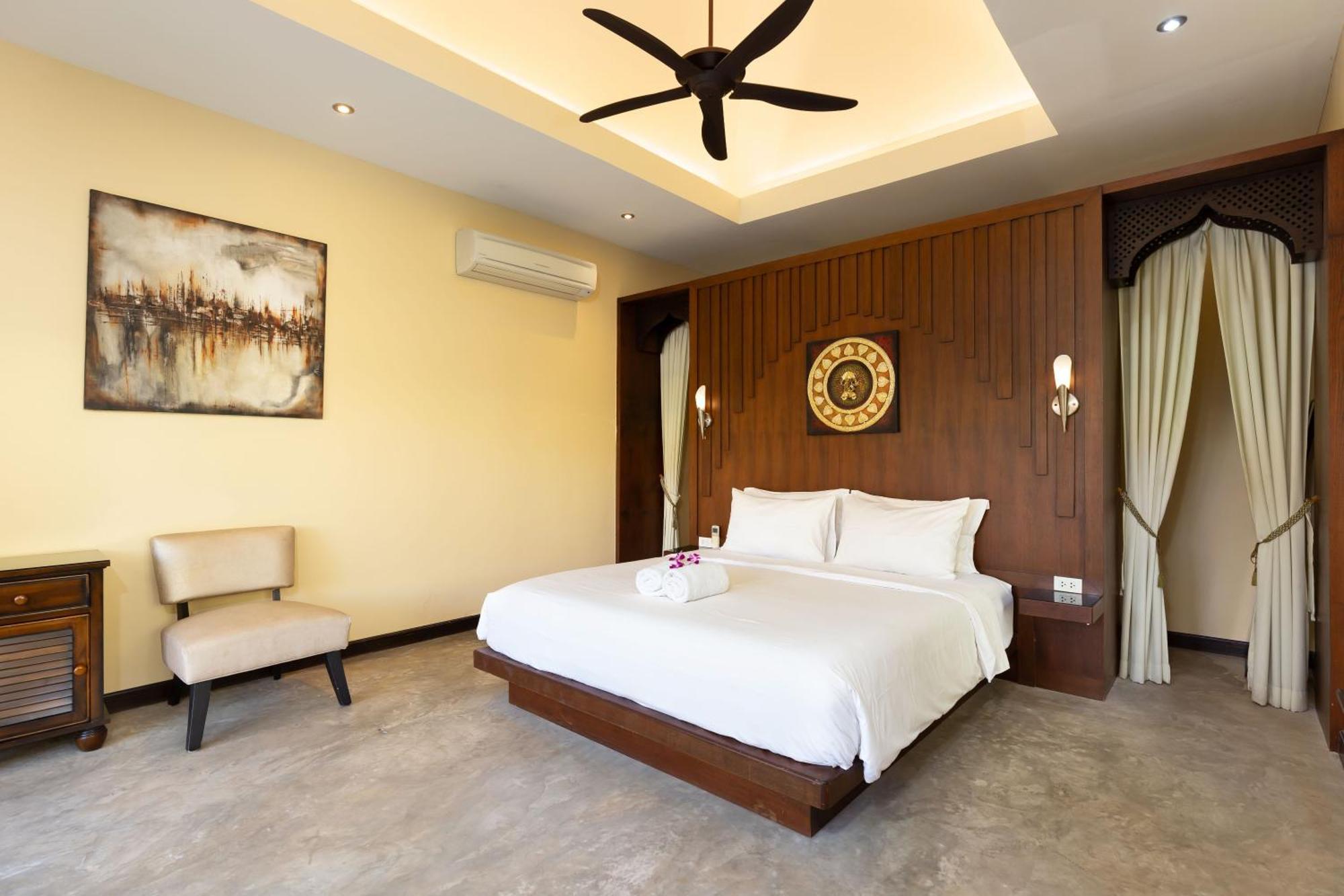 Extraordinary Courtyard 6Br Pool Villa Sri Suri, Naiharn Rawai Exterior foto
